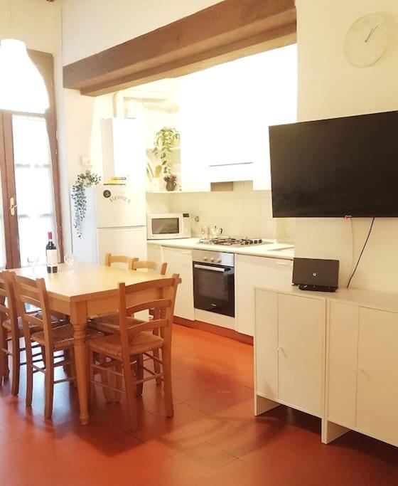 Apartamento Cozy Near Train Station Florencia